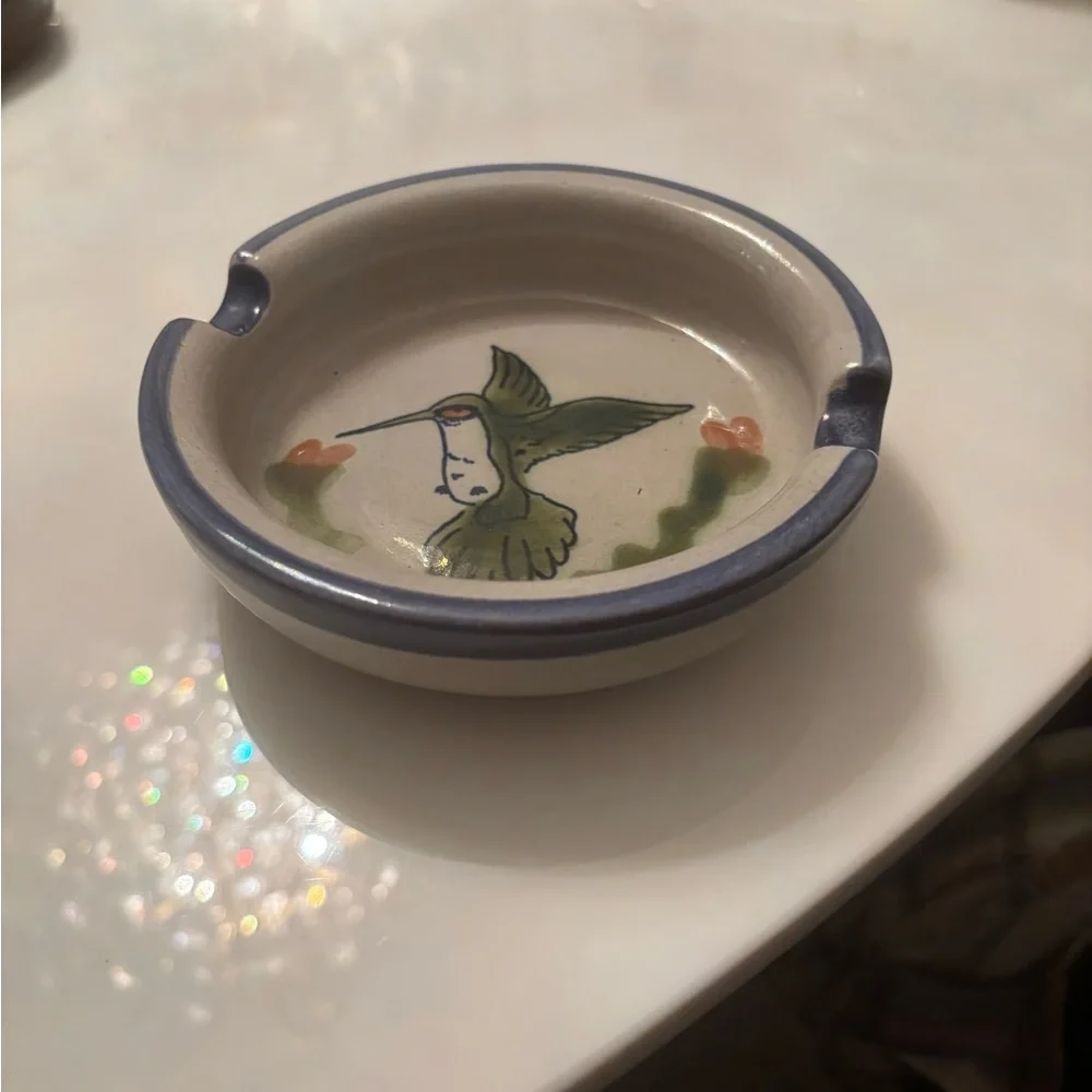 Louisville Stoneware Pottery Hummingbird Ashtray Trinket Dish - Picture 2 of 3